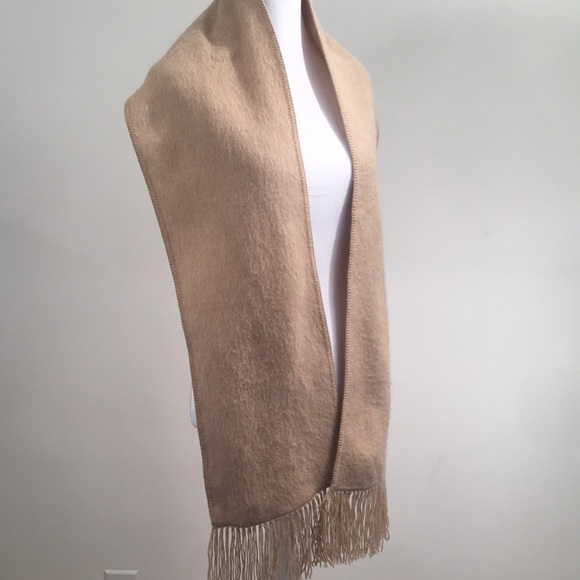 ✅ SOLD TAN SOFT Wool Scarf / Shawl - Mohair? - Picture 2 of 9
